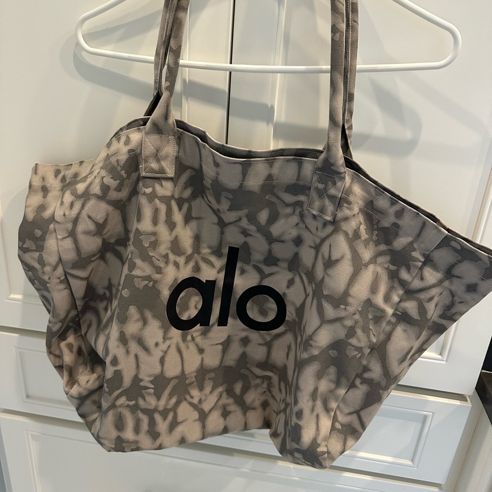 ALO Yoga Camouflage Gray Tote Bag